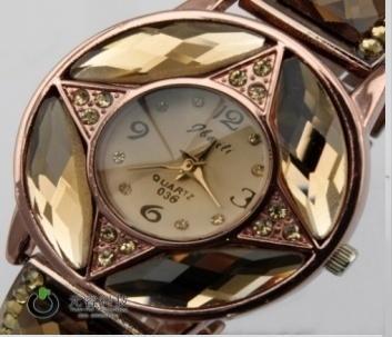 Fashion Women Diamond Watch